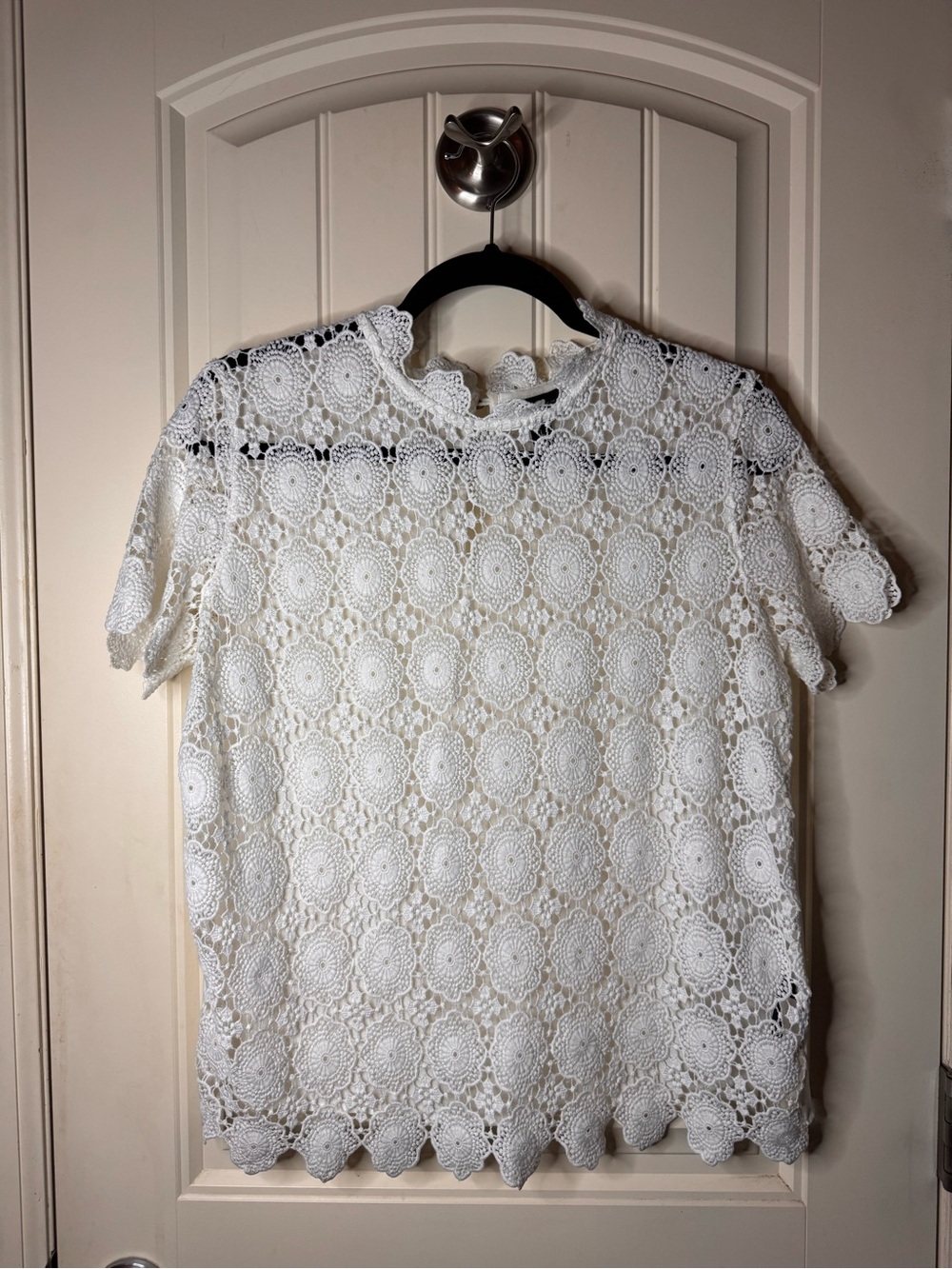 Who What Wear White Crochet Lace High Collar Scallop Edge Blouse